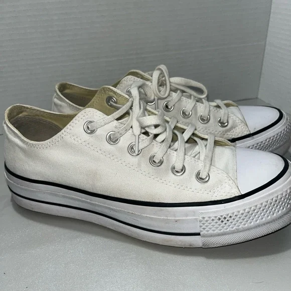 Converse Shoes Converse Chuck Taylor Lift Platform Canvas Low